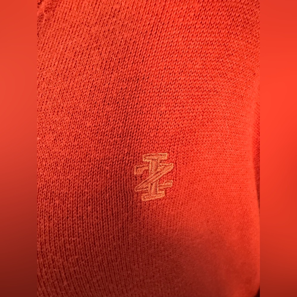 IZOD Women’s Orange V-Neck Sweater Size M Pullover - Picture 2 of 8